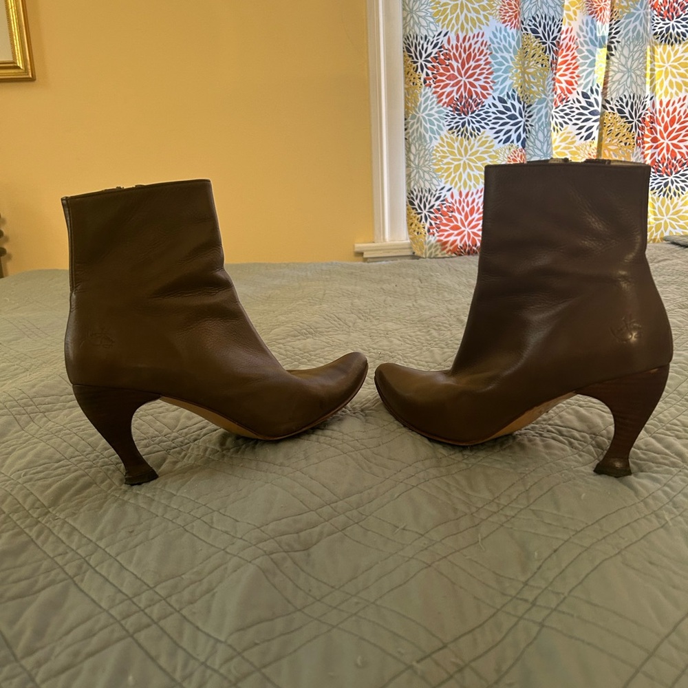 John Fluevog Brown Leather Ankle Boots